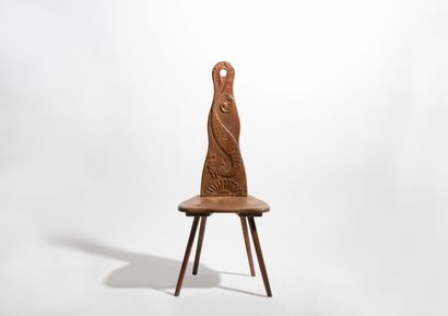 Travail populaire Carved wooden chair 

100 x 40,5 x 32 cm



A wooden chair, popular...