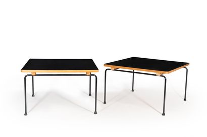 Pierre PAULIN Deux tables, modèle CM192

Circa 1960 

Structure tubulaire métal noir,...