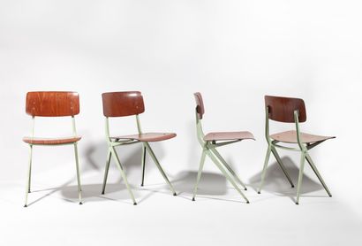 FRISO KRAMER (1922-2019) Suite de quatre chaises, modèle Result

Assise bois, piètement...