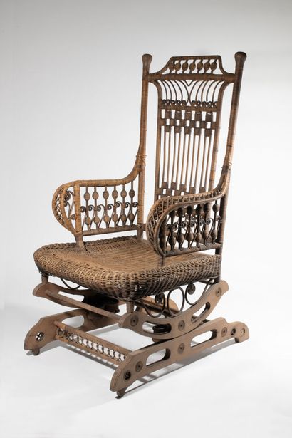 Travail populaire Important fauteuil à bascule

En osier et bois

113,5 x 60 x 80...