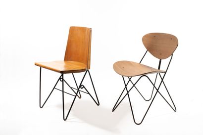 RAOUL GUYS Low chair, model Antony

Created in 1955

Wooden seat and back, metal...