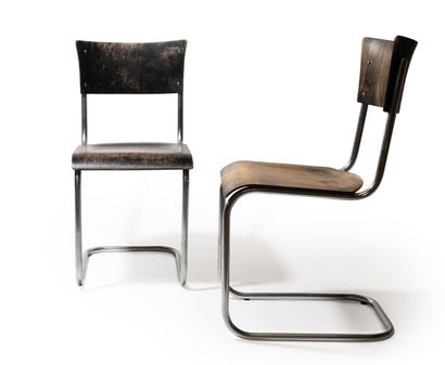 MART STAM (1899-1986) Pair of chairs, model S10

Circa 1930



Seat and back in black...