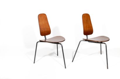EGON EIERMANN (1904-1970) Paire de chaises tripodes, modèle Dreibeiniger, SE 69

Assise...