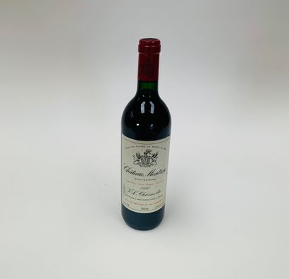 Montrose - St-Estèphe, 2nd cru classé 1 bouteille 1990 Label slightly damaged. 



Level...