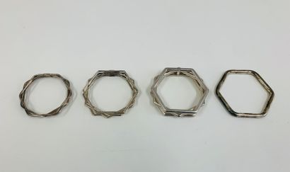 null 1980's 

Lot of 4 hexagonal silver bracelets (925) 

Total weight: 302,98 g...
