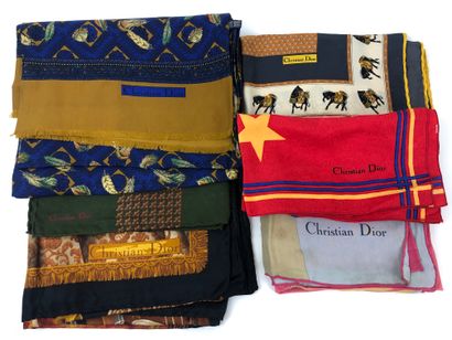 CHRISTIAN DIOR 1980's 

A lot including 6 silk scarves and pouches 

Condition report...
