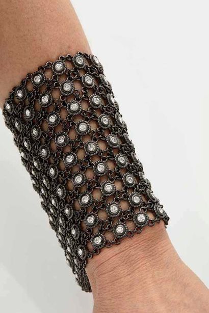 CHRISTIAN DIOR 1980's 

Very important cuff bracelet in blackened metal and rhinestones

Marked...