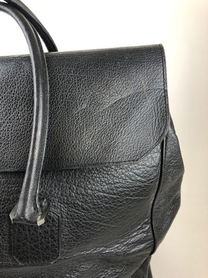 CHRISTIAN DIOR 1980's 

Important black grained leather week end bag

Christian Dior...