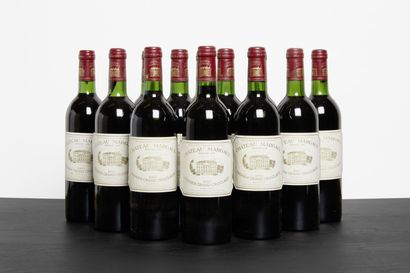 12 bouteilles Château Margaux 1983