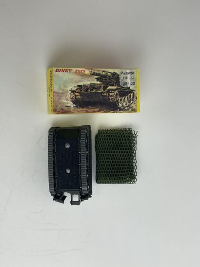 DINKY TOYS FRANCE-ref 813-Canon de 155 automoteur TBE, with camouflage net and grey...