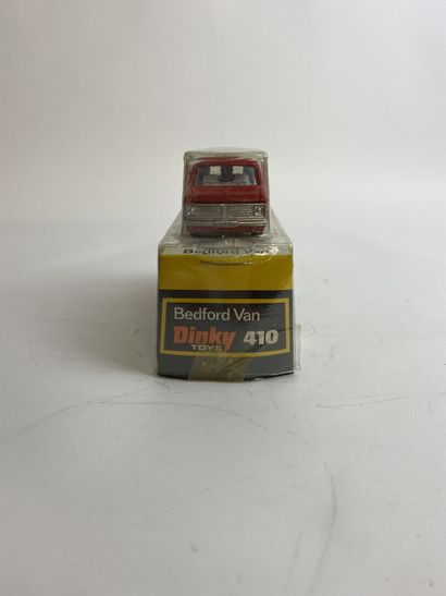 DINKY TOYS ENGLAND - Ref 410 Bedford Van Red color, "Royal Mail" sticker - Mint condition
Bubble...