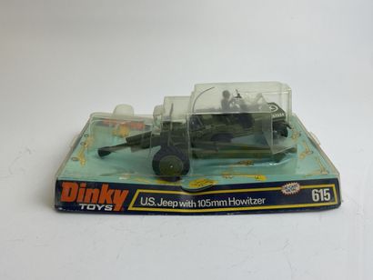 DINKY TOYS ENGLAND-Ref 615-Jeep Willys tractant un canon de 105 mm TBE with pilot,...