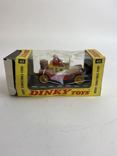 DINKY TOYS ENGLAND - Ref 485 Merry Christmas Ford T Red and white Ford T car with...