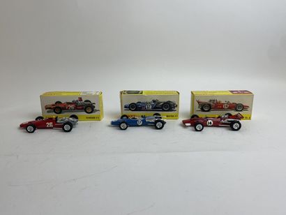 DINKY TOYS FRANCE- Trois voitures de course ref 1433 SURTEES TS.5, BE, with sticker...