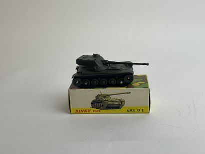 DINKY TOYS FRANCE-ref 801-Char AMX 13T TBE, with stickers, antennas and camouflage...