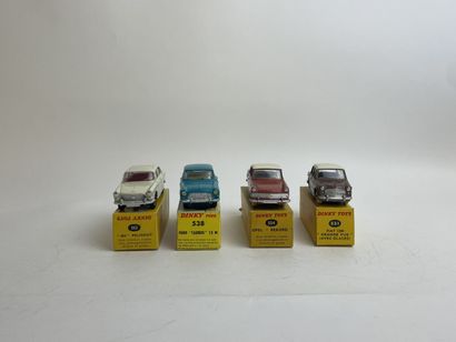 DINKY TOYS FRANCE ref 531: Fiat 1200 "Grande vue", some scratches, in its BE box
ref...