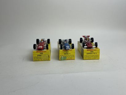 DINKY TOYS FRANCE- Trois voitures de course ref 1433 SURTEES TS.5, BE, with sticker...