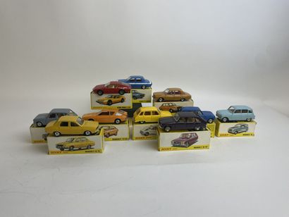 DINKY TOYS FRANCE et DINKY TOYS FRANCE Made in Spain: Dix voitures Renault DINKY...