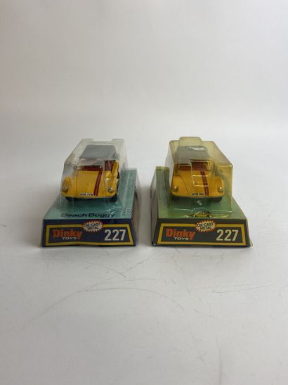 DINKY TOYS ENGLAND - Ref 227 Beach Buggy X2 Yellow color, grey hood, mint condition
Bubble...