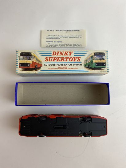 DINKY SUPERTOYS FRANCE - Ref 889U Berliet Autobus Urbain Red and cream color, Dunlop...