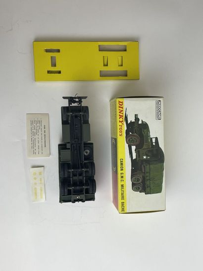 DINKY TOYS FRANCE-Ref 809-Camion GMC militaire bâché TBE-in its box in BE, with its...