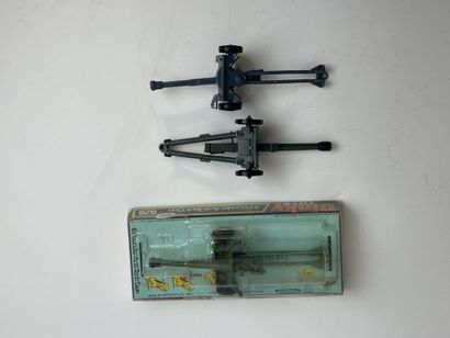 DINKY TOYS ENGLAND-Ref 625: canon antichar TBE, in its bubble pack box BE

Two other...