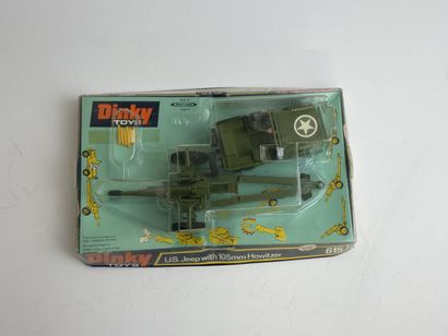 DINKY TOYS ENGLAND-Ref 615-Jeep Willys tractant un canon de 105 mm TBE with pilot,...