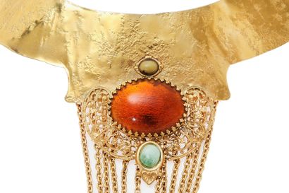 PHILIPPE FERRANDIS Hammered gold metal necklace,1990s,



signed, with central amber-colored...