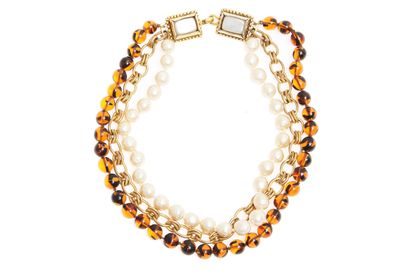 CHANEL Three-row necklace, Fall-Winter 1984-85 Pret à porter

signed, with strand...