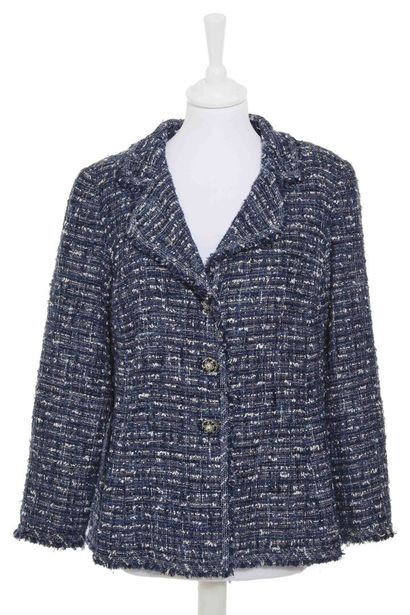 CHANEL Blue and white tweed jacket, modern

labeled, size 46, with coiled woven leather...