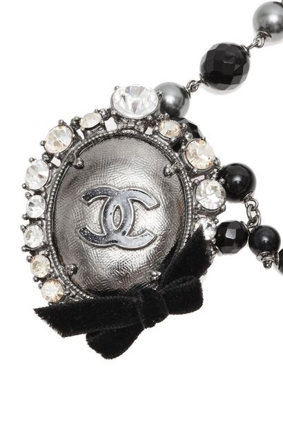 CHANEL Chain and pearl belt, 2008 Cruise collection,

signed, with rhinestone-edged...