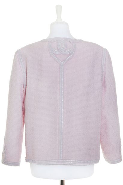 CHANEL Veste en tweed rose pale, collection croisière 2009

commercial line, labelled,...