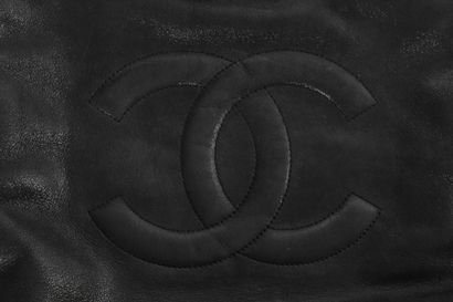 CHANEL Sac cabas en cuir,, 2011

signed, with serial sticker, top-stiched double...