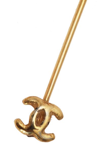 CHANEL Charm" keychain in gilt metal, Spring-Summer 2002

signed double 'C' to front,...