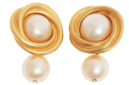 CHANEL Pair of cufflinks, circa 1990,

signed, with 'pearls' in painted gold twisted...