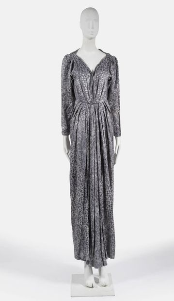 YVES SAINT LAURENT Rive Gauche Grey python print silk V-neck maxi dress
Size 38

Good...