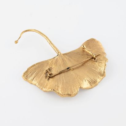 CLAUDE LALANNE ( 1925-2019) Broche "Ginkgo" en bronze doré, par Claude Lalanne

Formant...