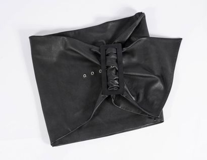 JEAN PAUL GAULTIER Large ceinture/corset en cuir chocolat noir stretch 
Taille 42
Largeur...
