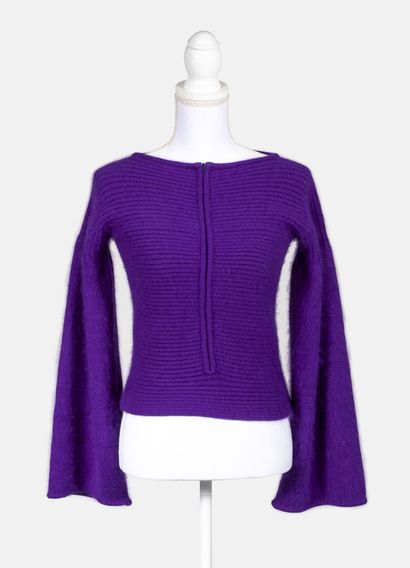 VERONIQUE LEROY Pull en laine angora et polyamide à grosse côté, violet
Taille 36...