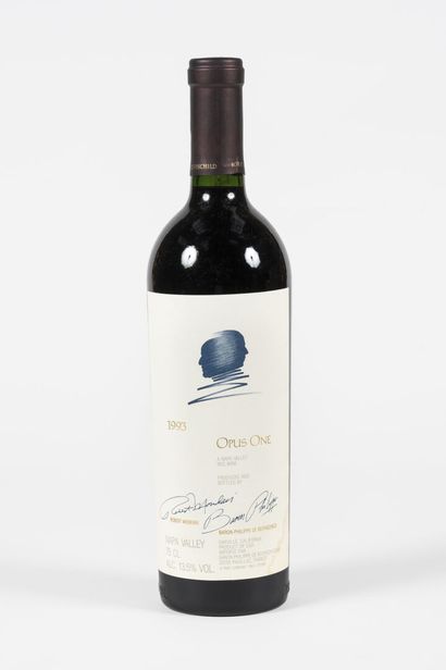 6 bouteilles Opus One 1993 6 bouteilles Opus One 1993
Napa Valley

Cinq étiquettes...