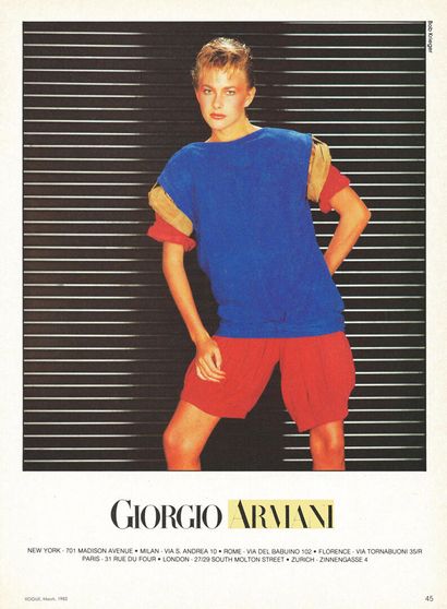 GIORGIO ARMANI Spring / Summer 1982
A three-tone blouse in red, brown and blue skin...