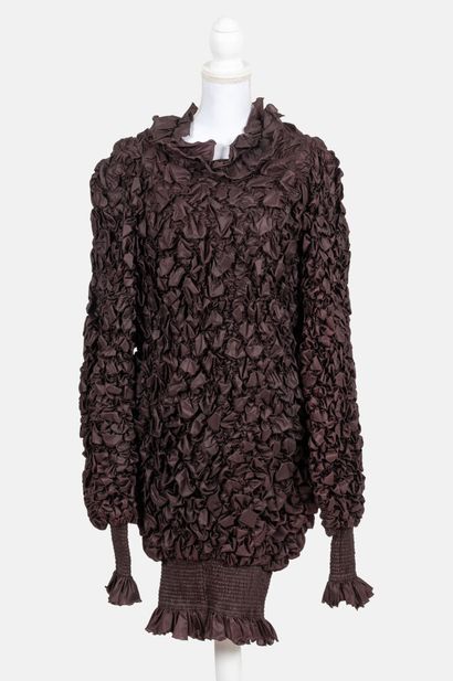 FENDI Autumn / Winter 1980
Long-sleeved dress in synthetic fabric with puffed effect
Presumed...