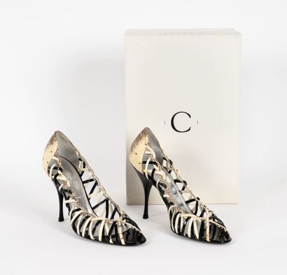 CASADEI Pair of open pumps in patent leather,
Size 8.5, in box 
mint condition