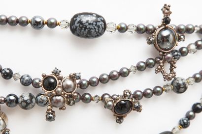 CHANEL HAUTE COUTURE Collier-ceinture orné de perles fantaisie de couleur, Automne-Hiver...