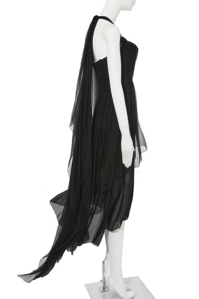 CHANEL HAUTE COUTURE Robe "déesse" en mousseline de soie noire, Printemps-Eté 1993

A...