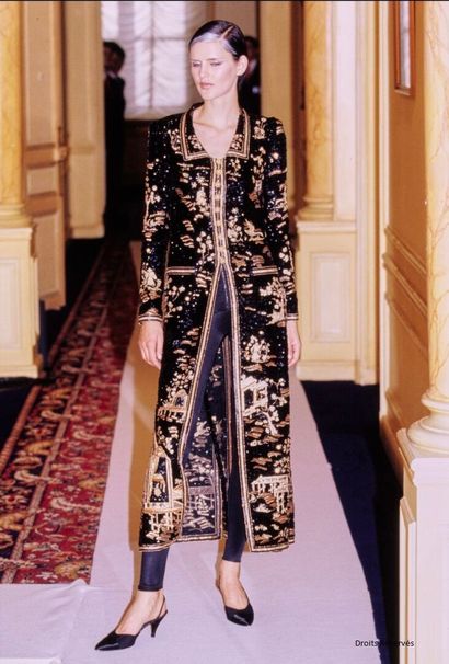 CHANEL HAUTE COUTURE Coromandel" evening coat embroidered by Lesage, Fall-Winter...