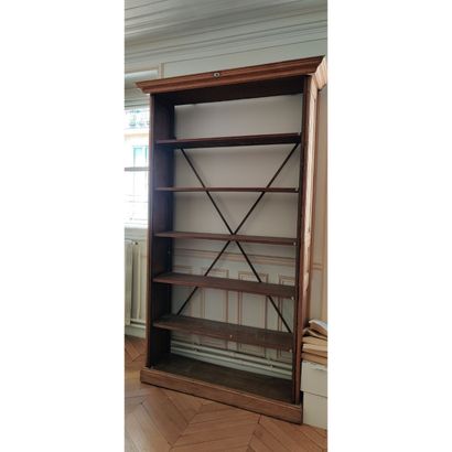 null Bookcase in molded and carved oak.

Base in plinth. Without bottom.

Circa 1900.

A...