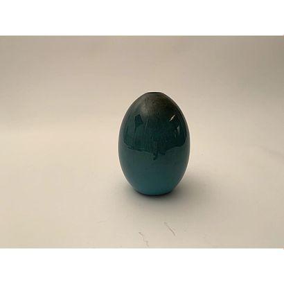 GABRIEL MUSARRA (?-2015) GABRIEL MUSARRA (?-2015)

Earthenware ovoid vase, blue enamel...