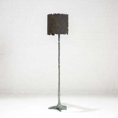 NADINE EFFRONT (1901-1974) NADINE EFFRONT (1901-1974)

Floor lamp with bronze structure...