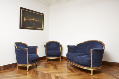 ANNÉES 1920 YEARS 1920

Living room set including a two-seater basket sofa, two basket...